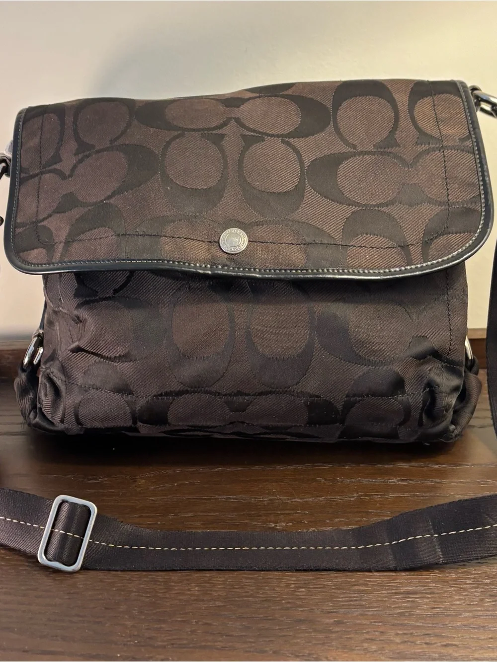 Vintage Y2K Coach Kyra Signature Messenger Bag, style F16553.